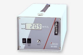 Oxygen gas analyzer for the food in protective gas packaging industry